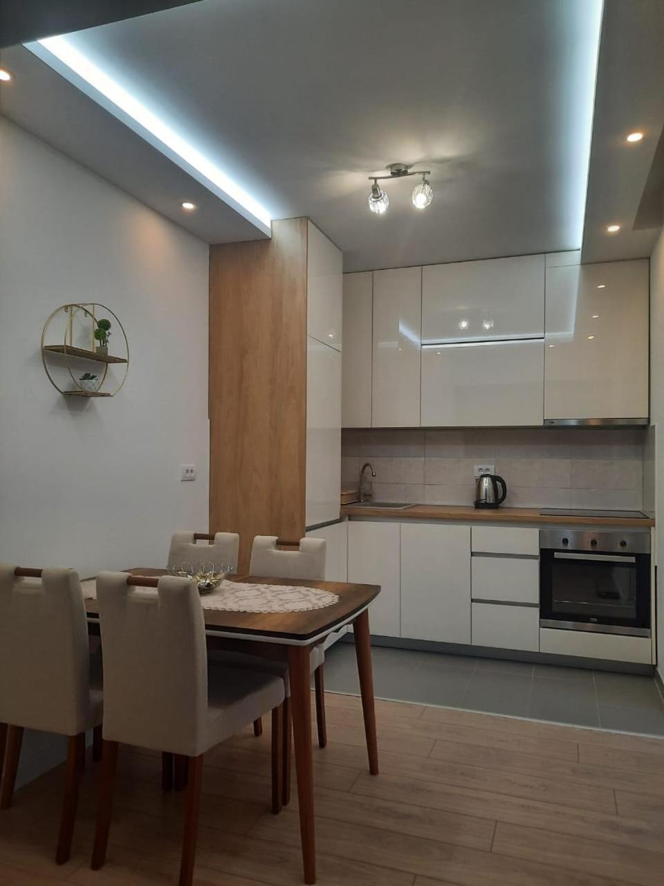 Matkovic Residence Тиват Экстерьер фото