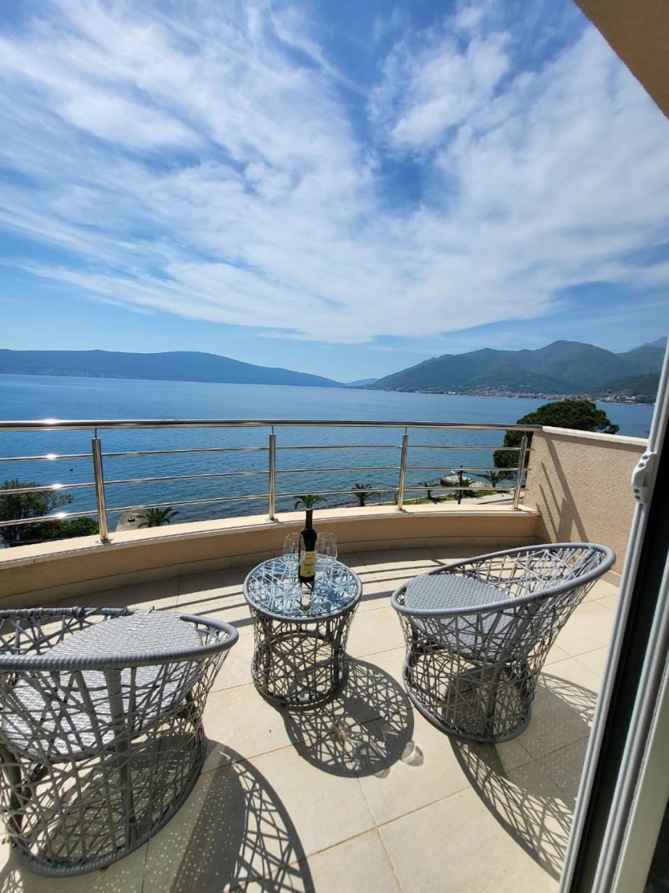 Matkovic Residence Тиват Экстерьер фото