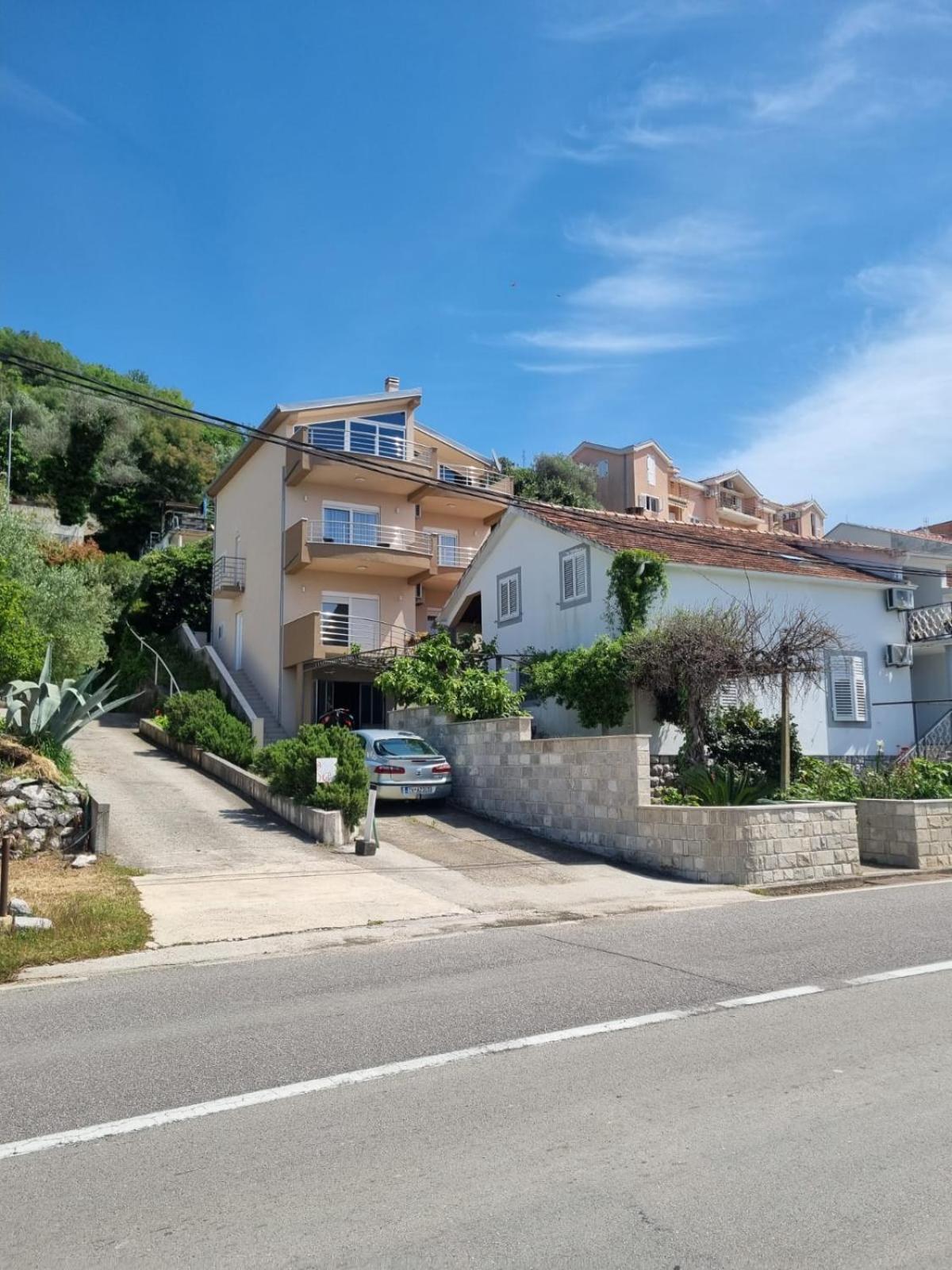 Matkovic Residence Тиват Экстерьер фото